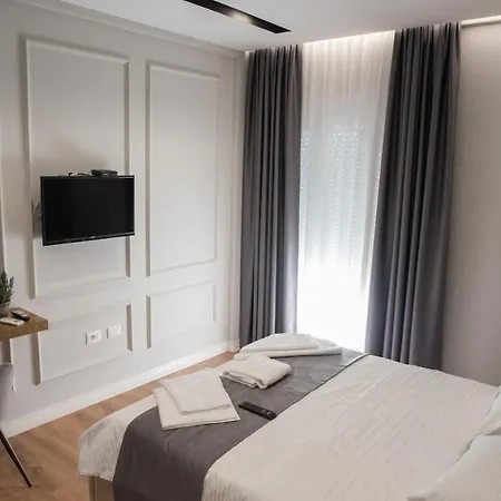 Panda apartament Korce Exterior foto