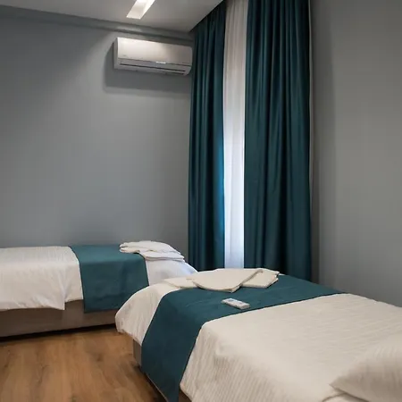 Panda apartament Korce Exterior foto
